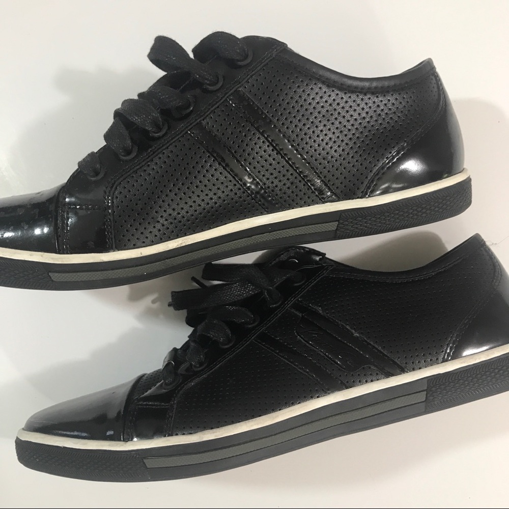 Kennet Cole NY Men’s leather sneakers size 8.5 - Picture 3 of 8